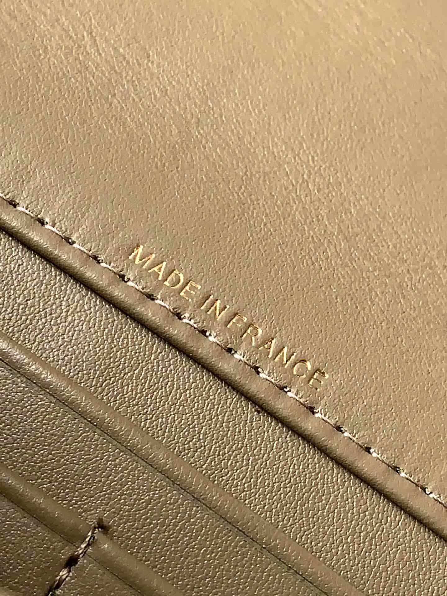 Chanel Clutch with chain Lizard Embossed Calfskin & Gold-Tone Metal Dark Khaki AP5280 A
