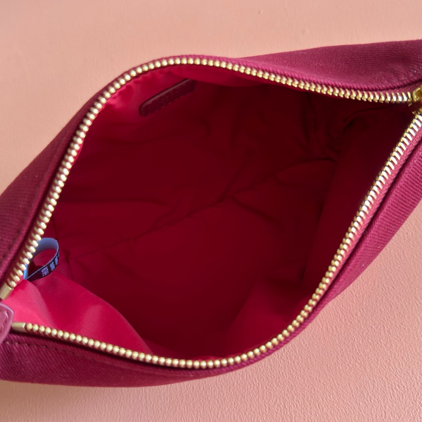 Miu Miu Gabardine pouch Cherry/Baltic Blue 5NE841 High