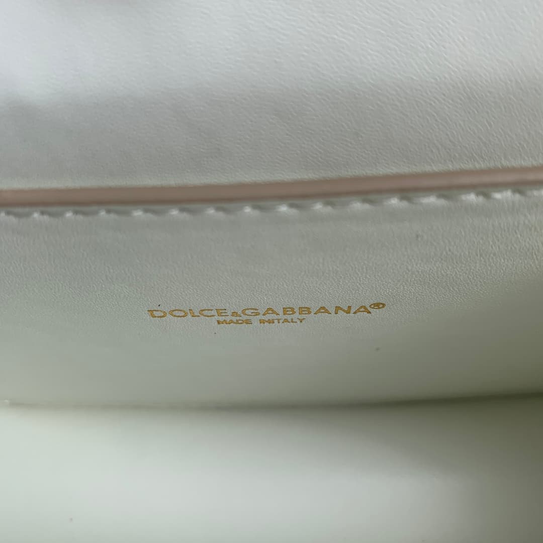 Dolce & Gabbana Small Devotion bag in smooth calfskin in White High