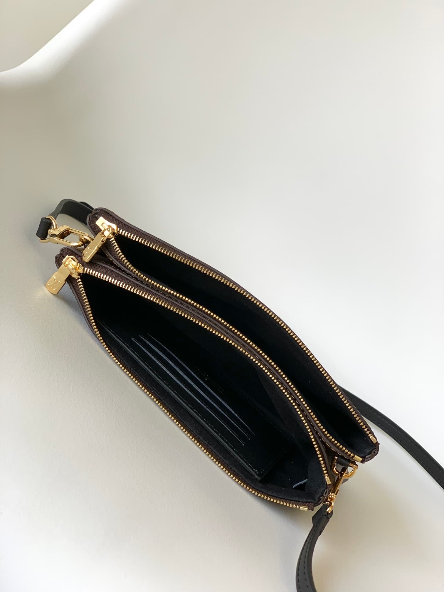 Louis Vuitton Double Zip Pochette Monogram Giant Reverse canvas M69203 High