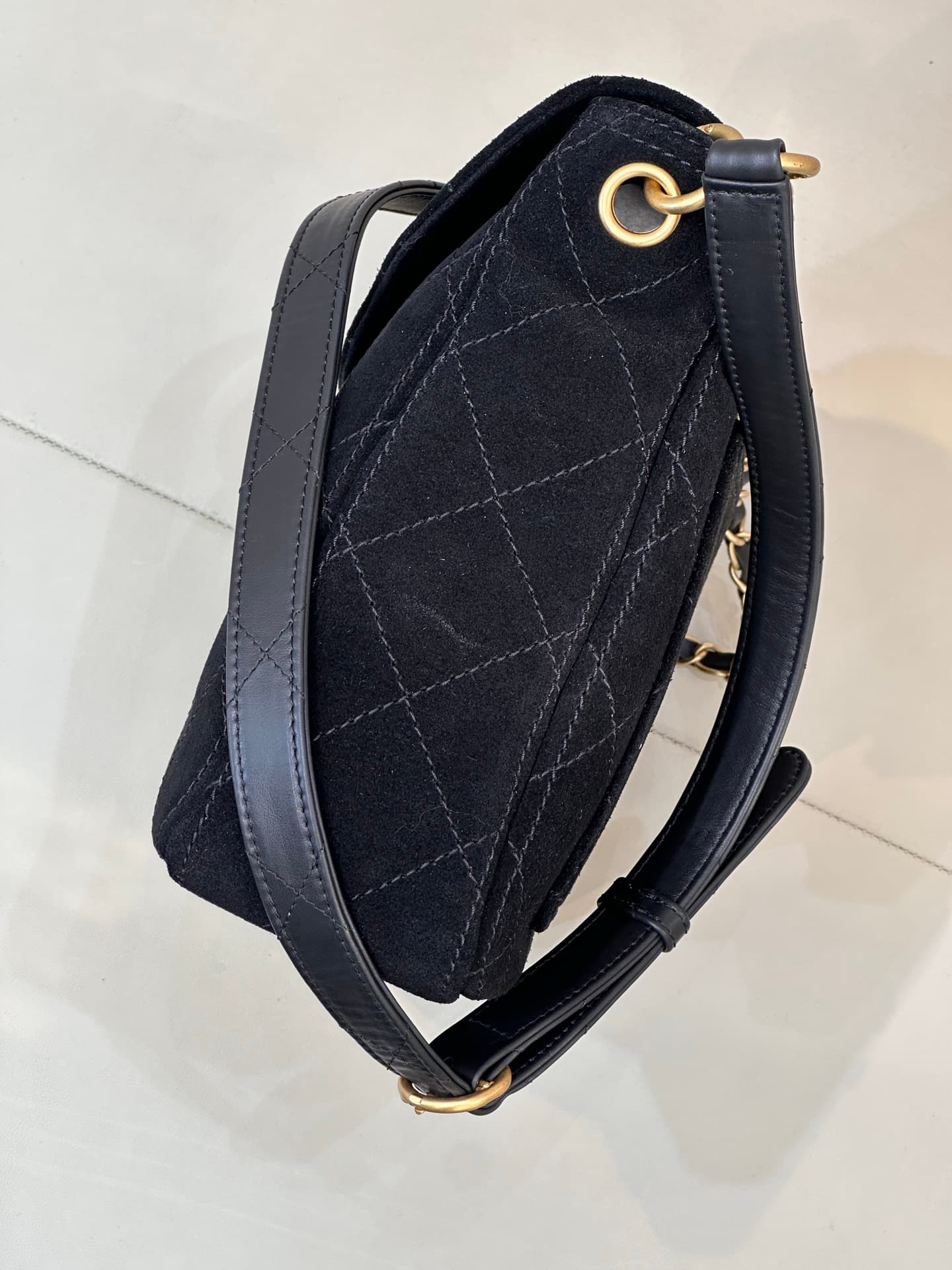Chanel Matelasse Suede Shoulder Bag& Gold-Tone Metal Black AS5883 TOP
