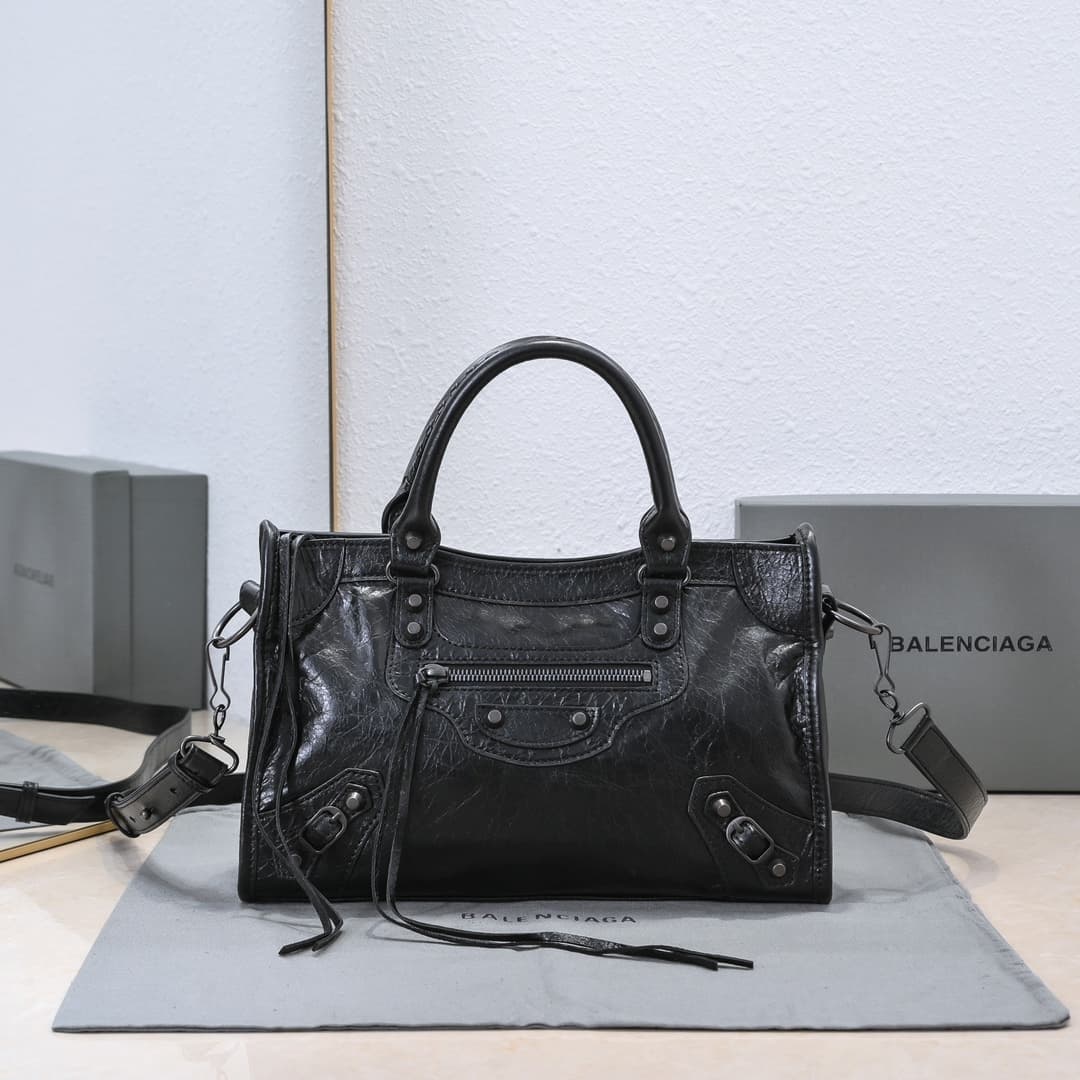 WOMEN'S LE CITY SMALL BAG Lambskin & Black Metal High