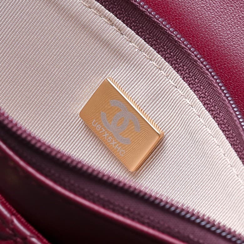 Chanel Wallet on Chain Quilted Leather  & Gold-Tone Metal Claret AP3938 High