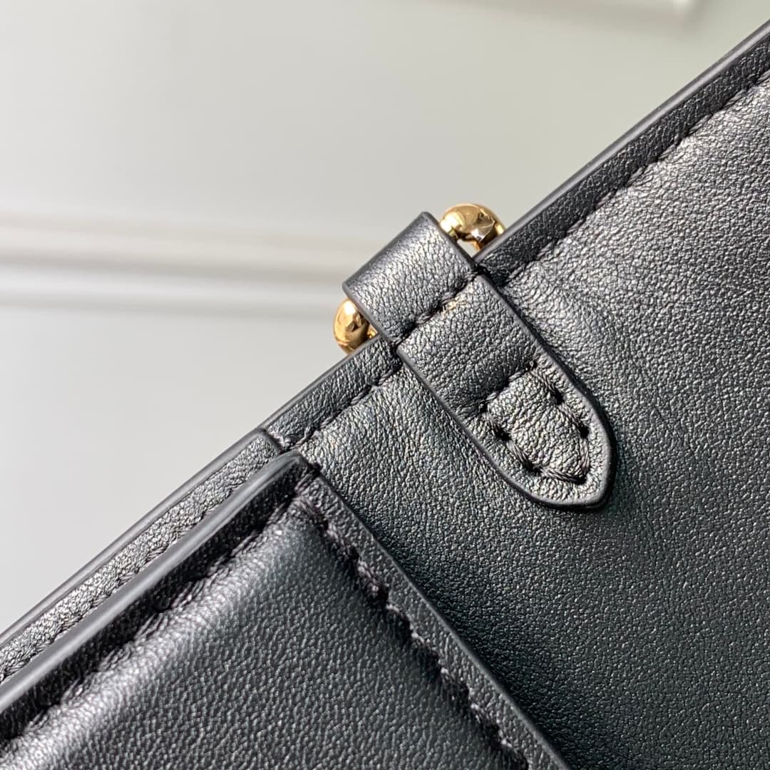 Louis Vuitton Wallet On Chain LV Bloom Black Calfskin leather M14564 High