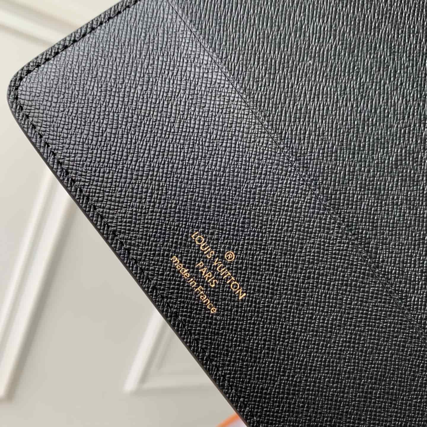 Louis Vuitton Desk Agenda Cover Monogram canvas, cross grain leather lining R20100 High