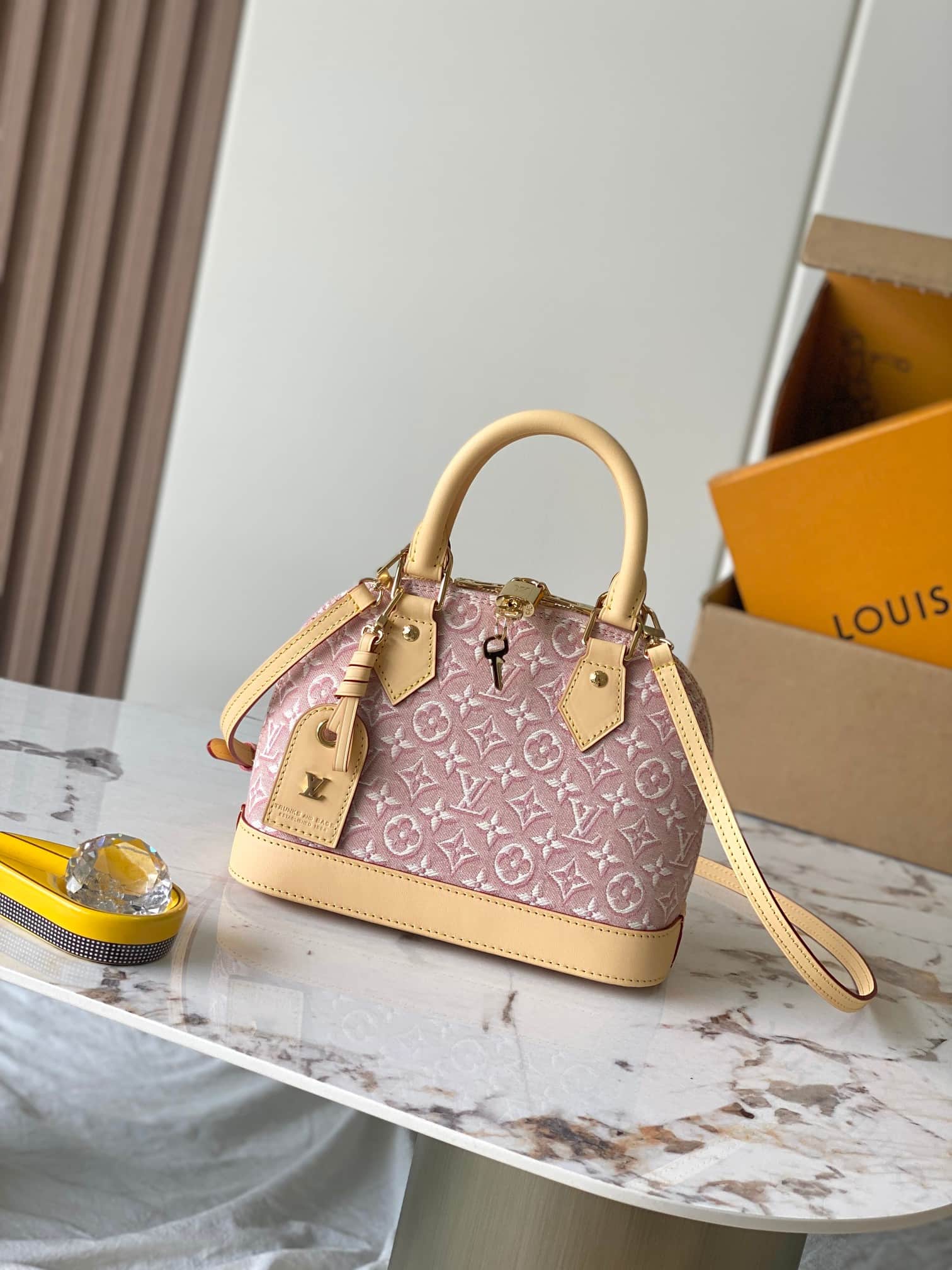 Louis Vuitton Alma BB Monogram Emblème Rose Ruban M2A378 TOP
