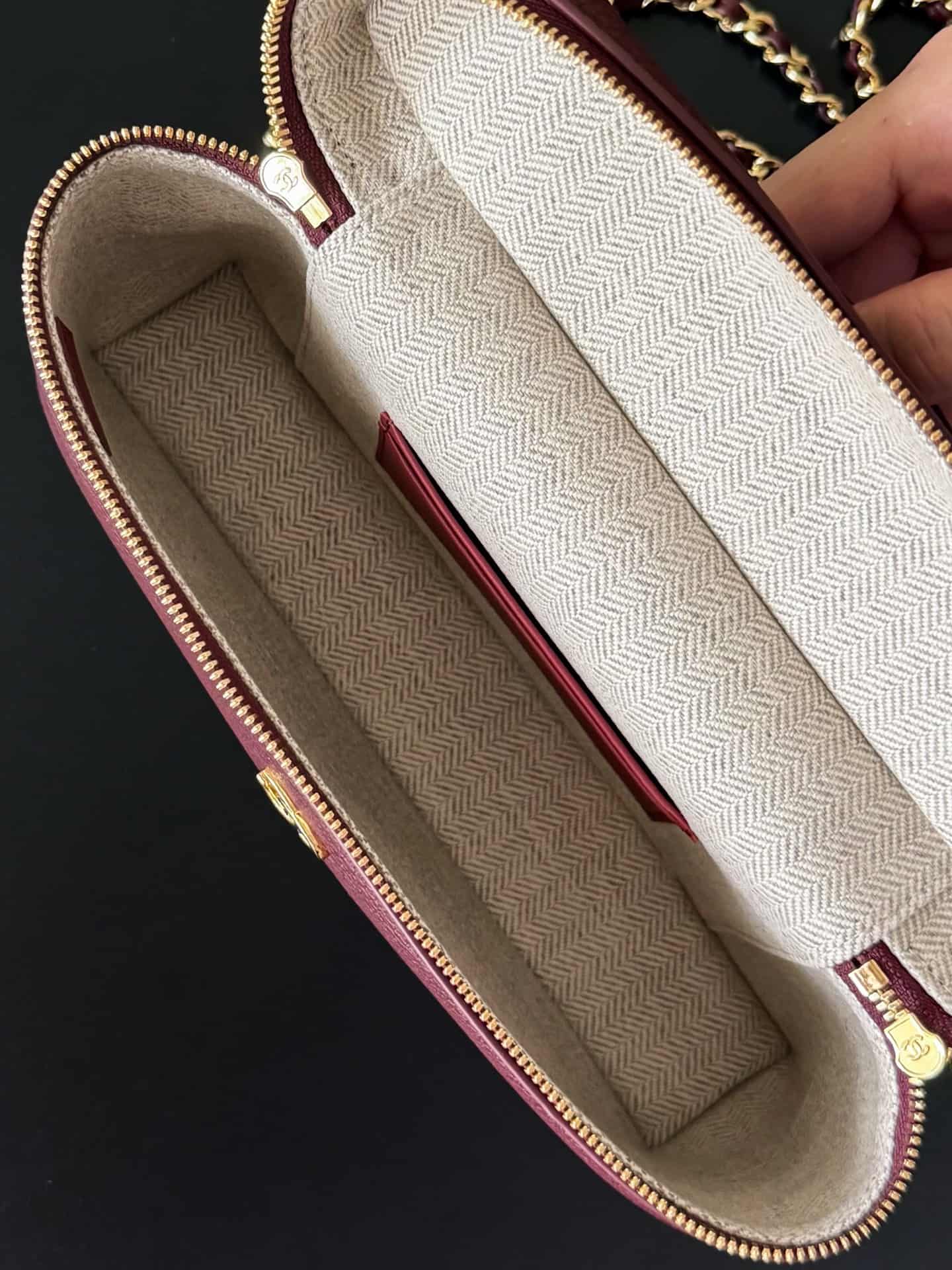 Chanel Large Vanity with chain Grained Calfskin & Gold-Tone Metal Burgundy AS5347 A