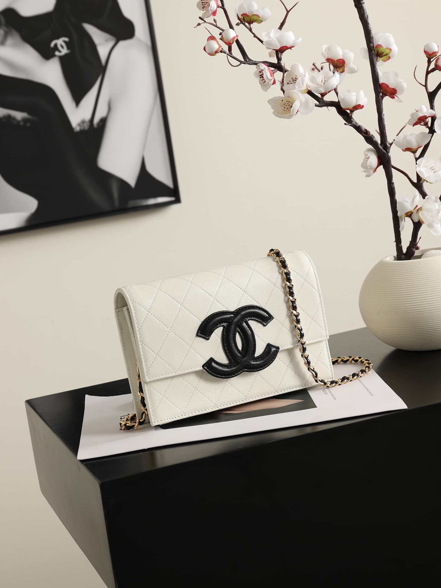 Chanel Wallet on Chain Shiny Grained Calfskin Lambskin & Gold-Tone Metal White AP5455 A