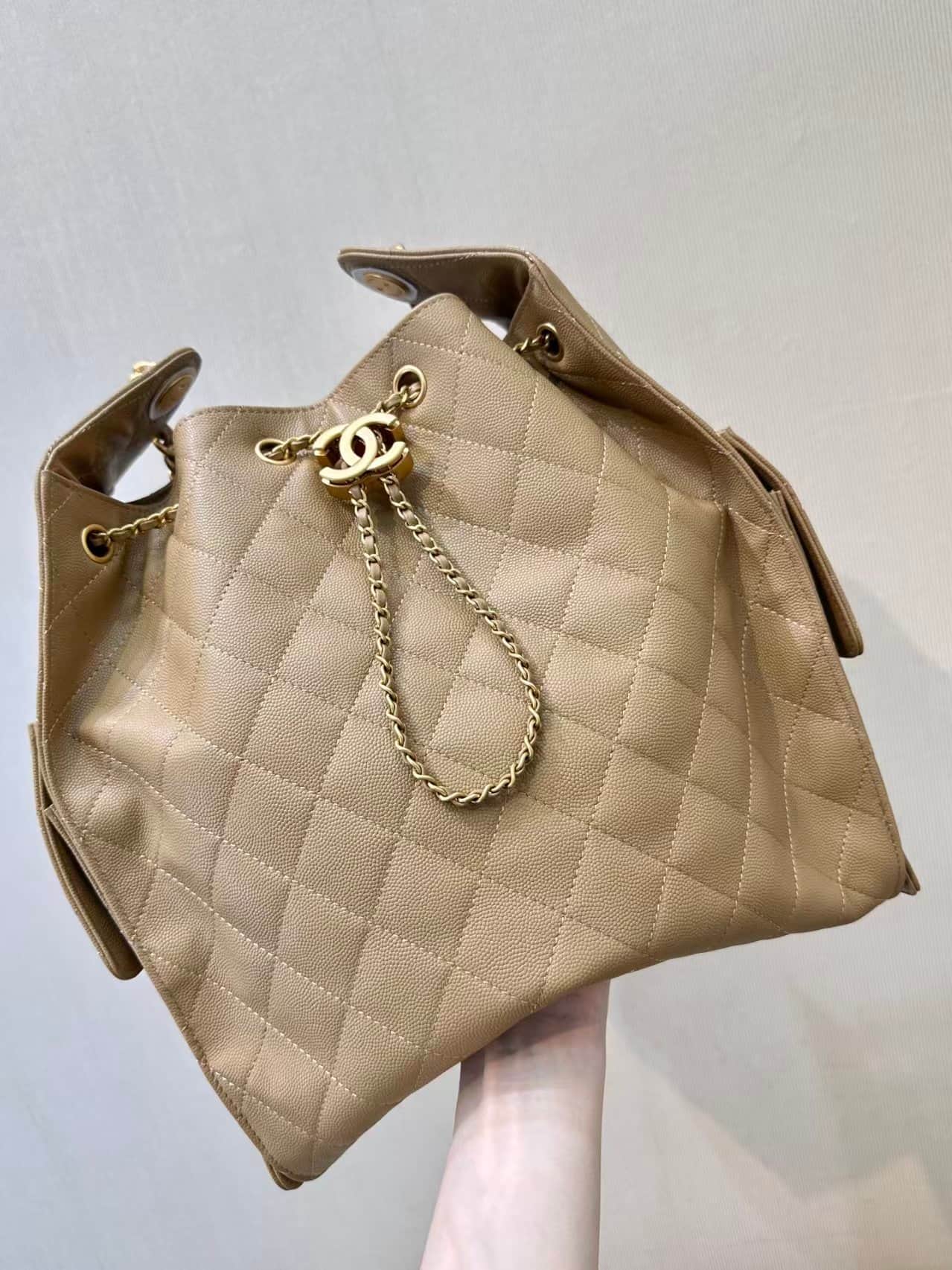 Chanel 25 Medium Hobo handbag AS5311 Grained Calfskin & Gold-tone Metal TOP