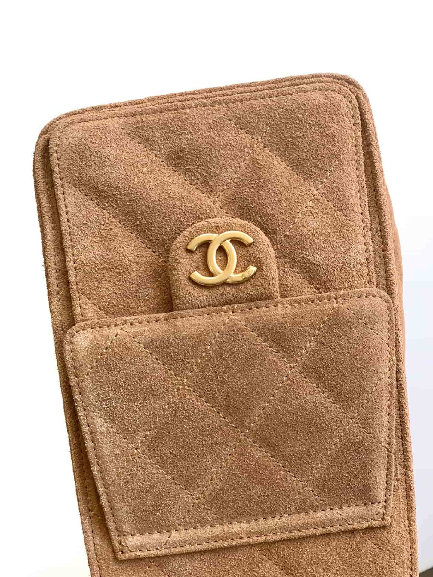Chanel 25 Small Hobo handbag AS5293 Suede & gold-tone metal Brown A