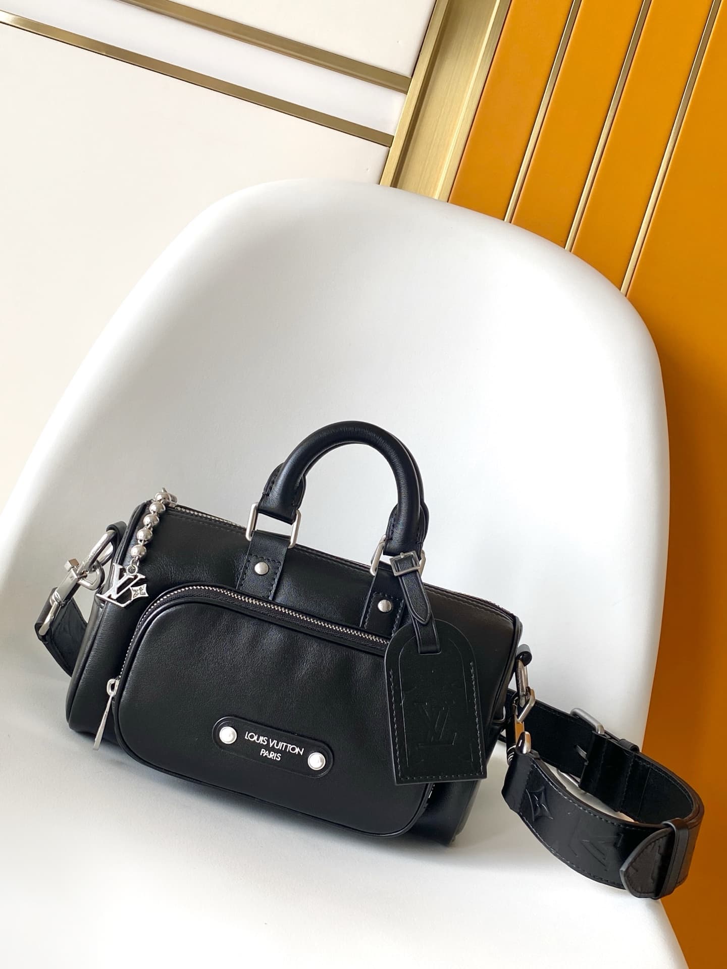 Louis Vuitton Keepall Cargo Bandoulière 25 Black Calf leather M13988 High