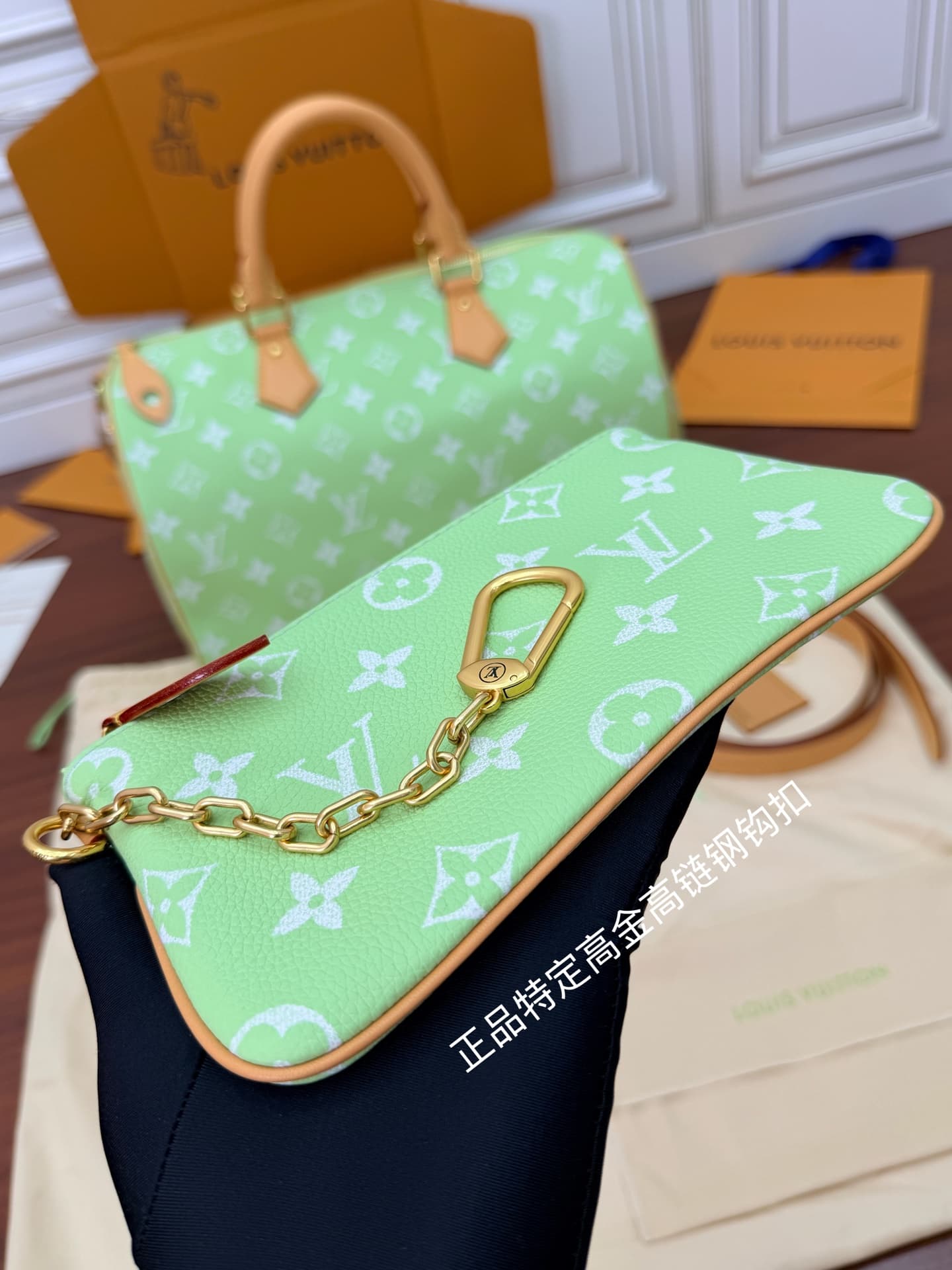 Louis Vuitton Speedy P9 Bandoulière 40 Frozen Lime Calf leather M13921 TOP