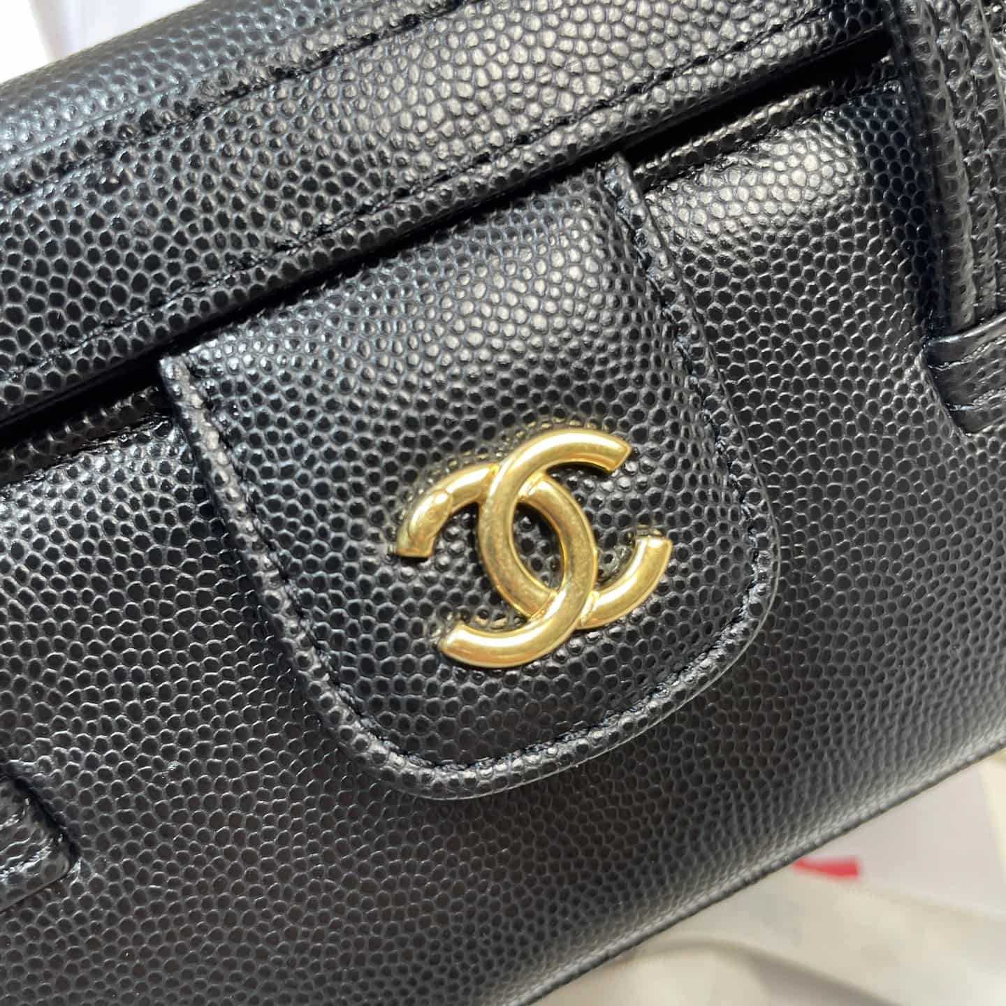 Chanel Long Vanity with Leather Strap Grained Shiny Calfskin & Gold-Tone Metal Black AP5067 A