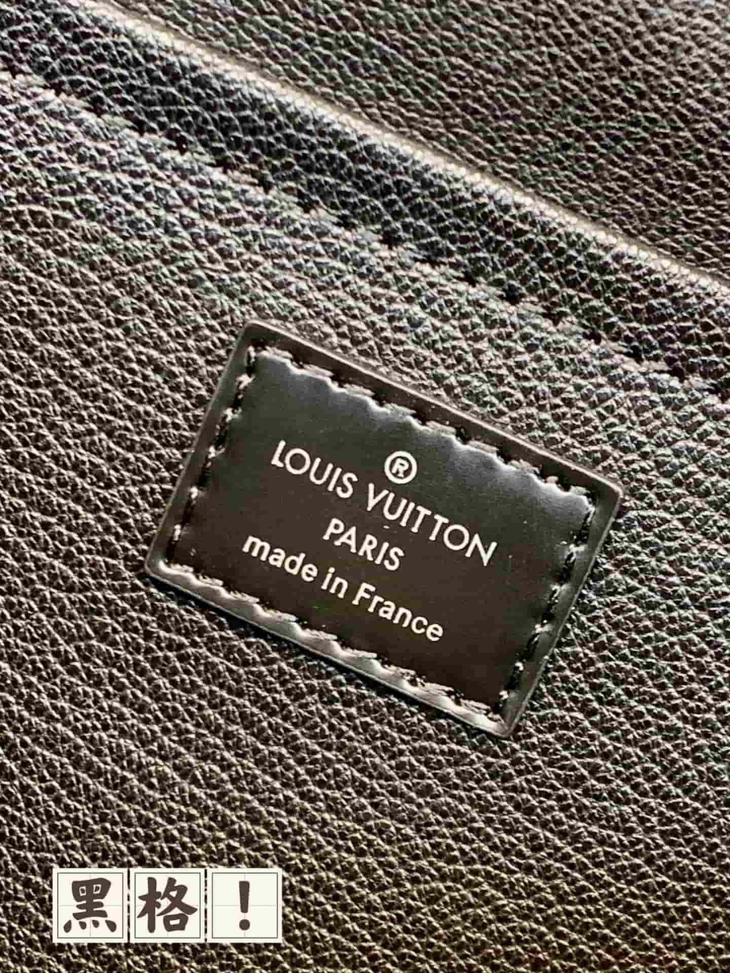 Louis Vuitton Locker Dopp Kit Monogram Eclipse coated canvas M83112 High