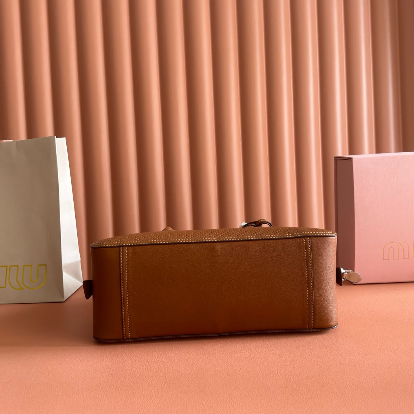 Miu Miu Vivant leather bag Caramel Brown 5BB199 TOP