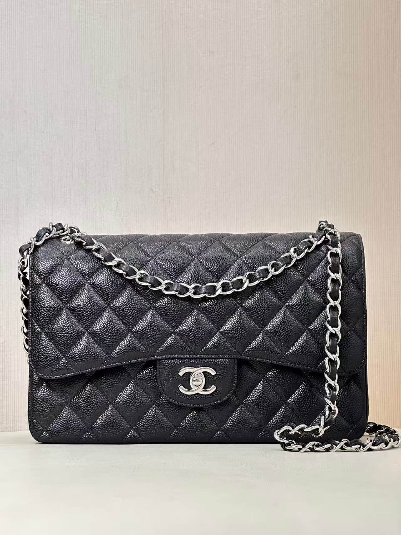 Chanel Large CLASSIC HANDBAG Grained Calfskin Black Silver Metal TOP