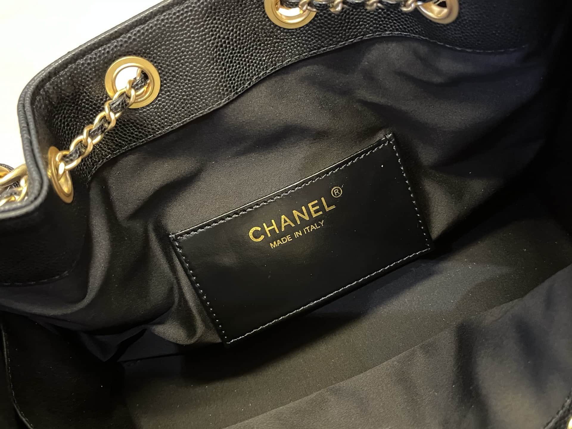Chanel 25 Small Hobo handbag AS5293 Grained Calfskin & Gold-tone Metal Black A