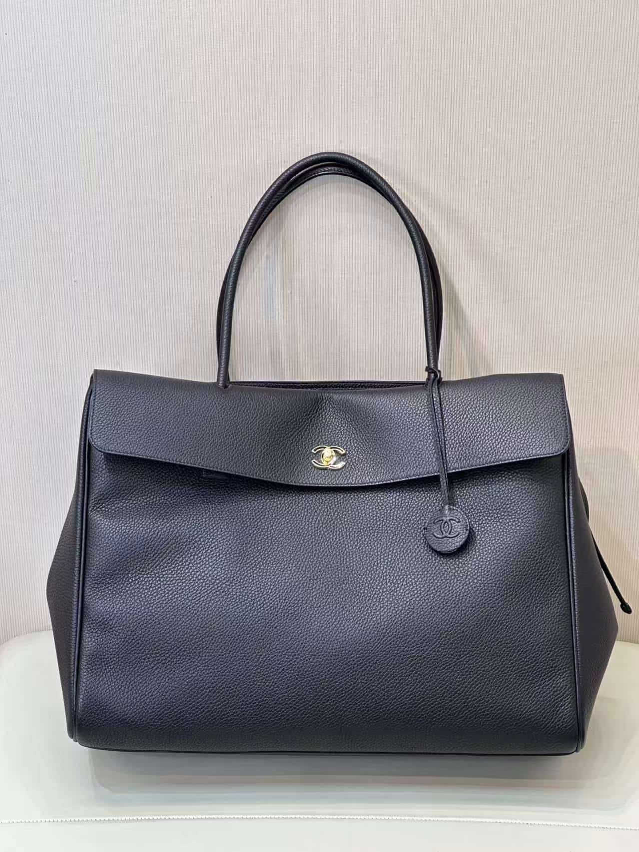 Chanel Large Shopping Bag Grained Calfskin & Gold-Tone Metal Black AS6289 TOP