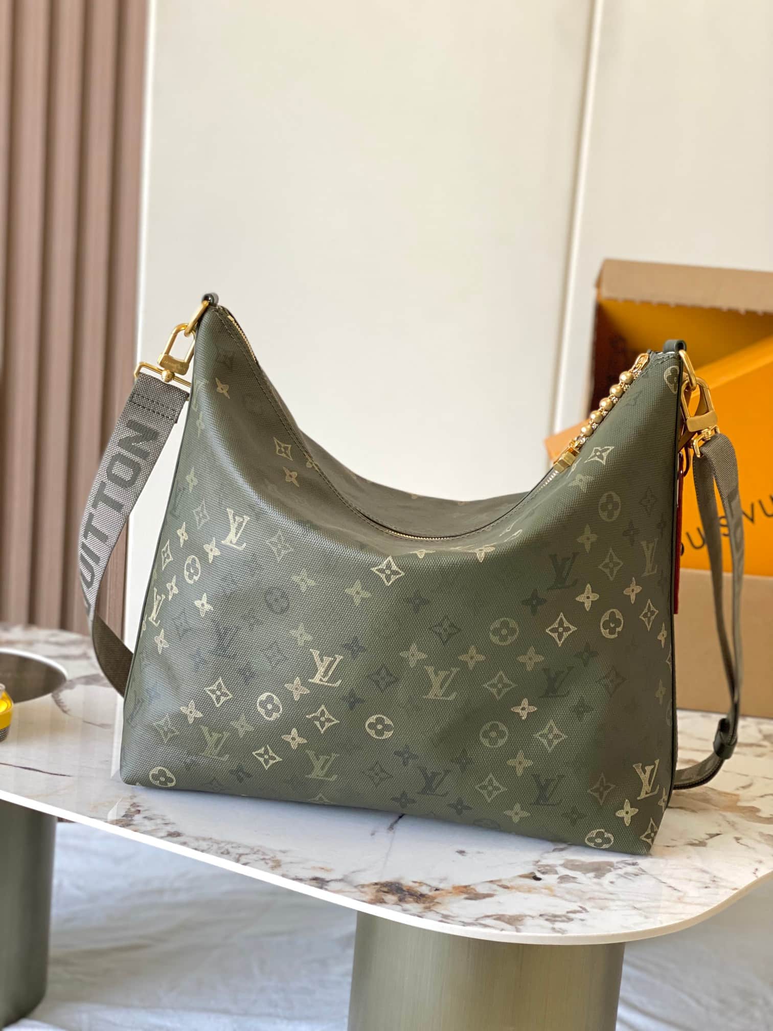 Louis Vuitton Vagabond Hobo Khaki Monogram Surplus coated canvas M27181 TOP
