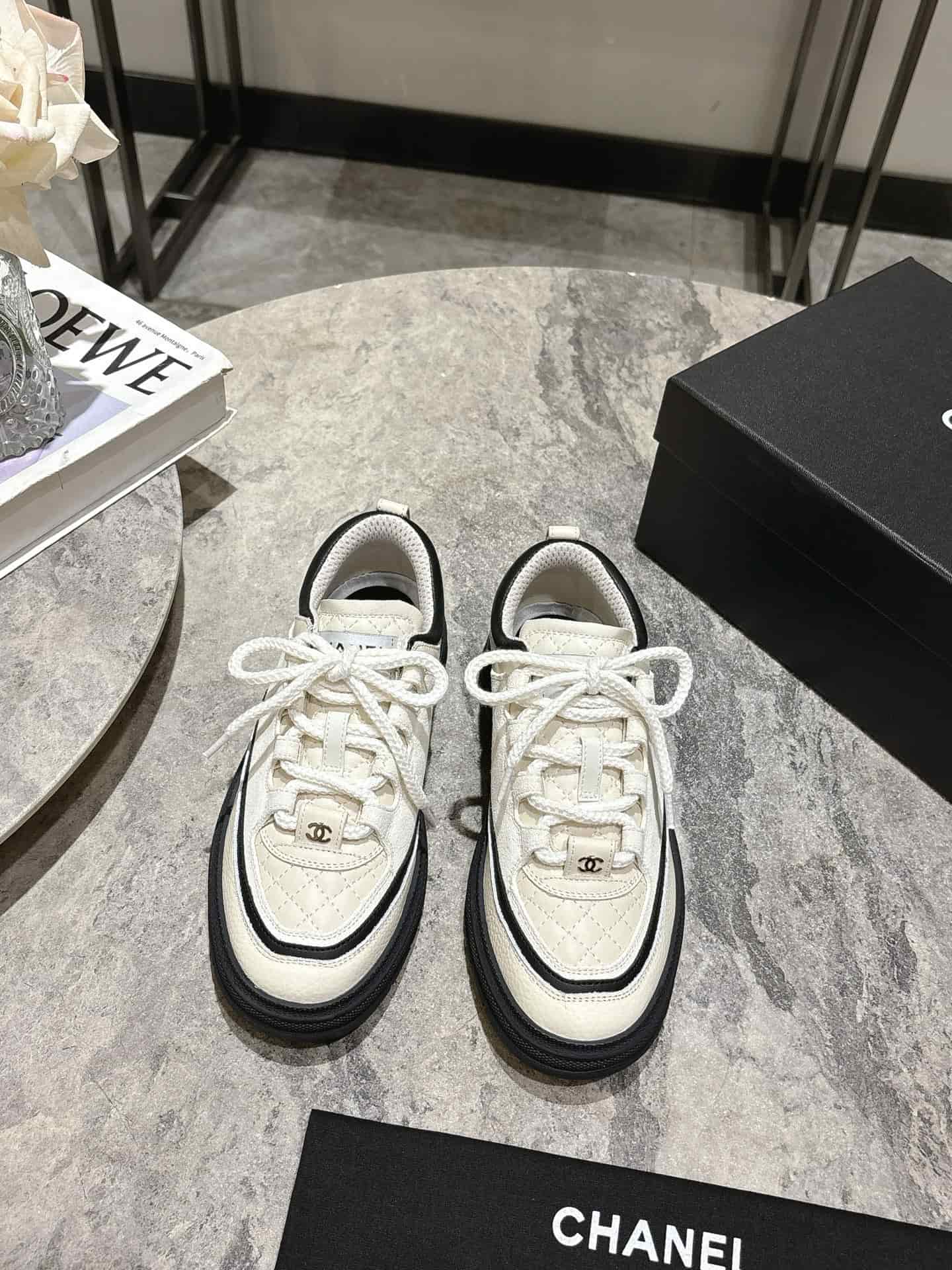 Chanel Sneaker shoes Women