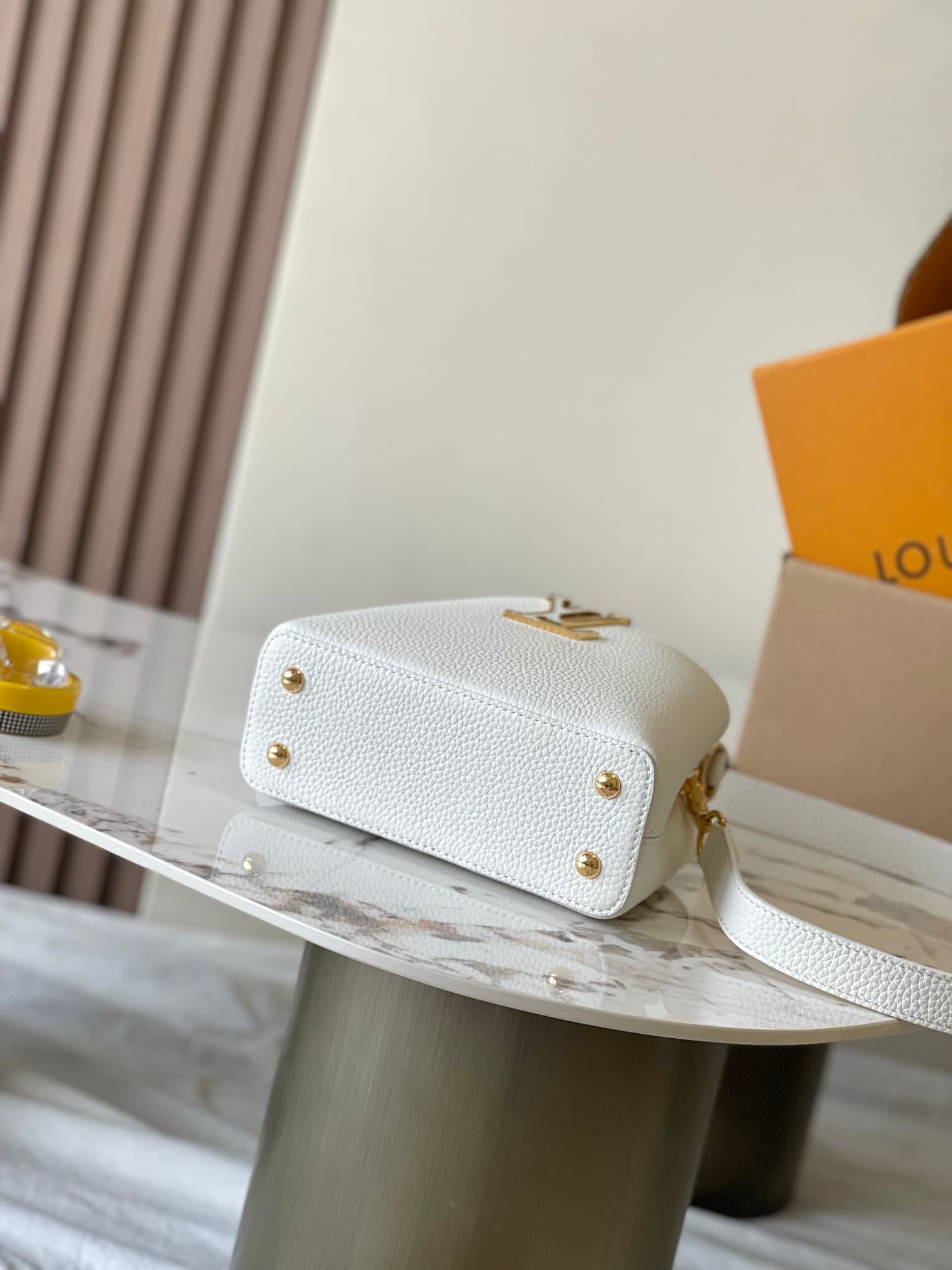 Louis Vuitton Capucines Mini Taurillon Leather M21416 Snow White Top
