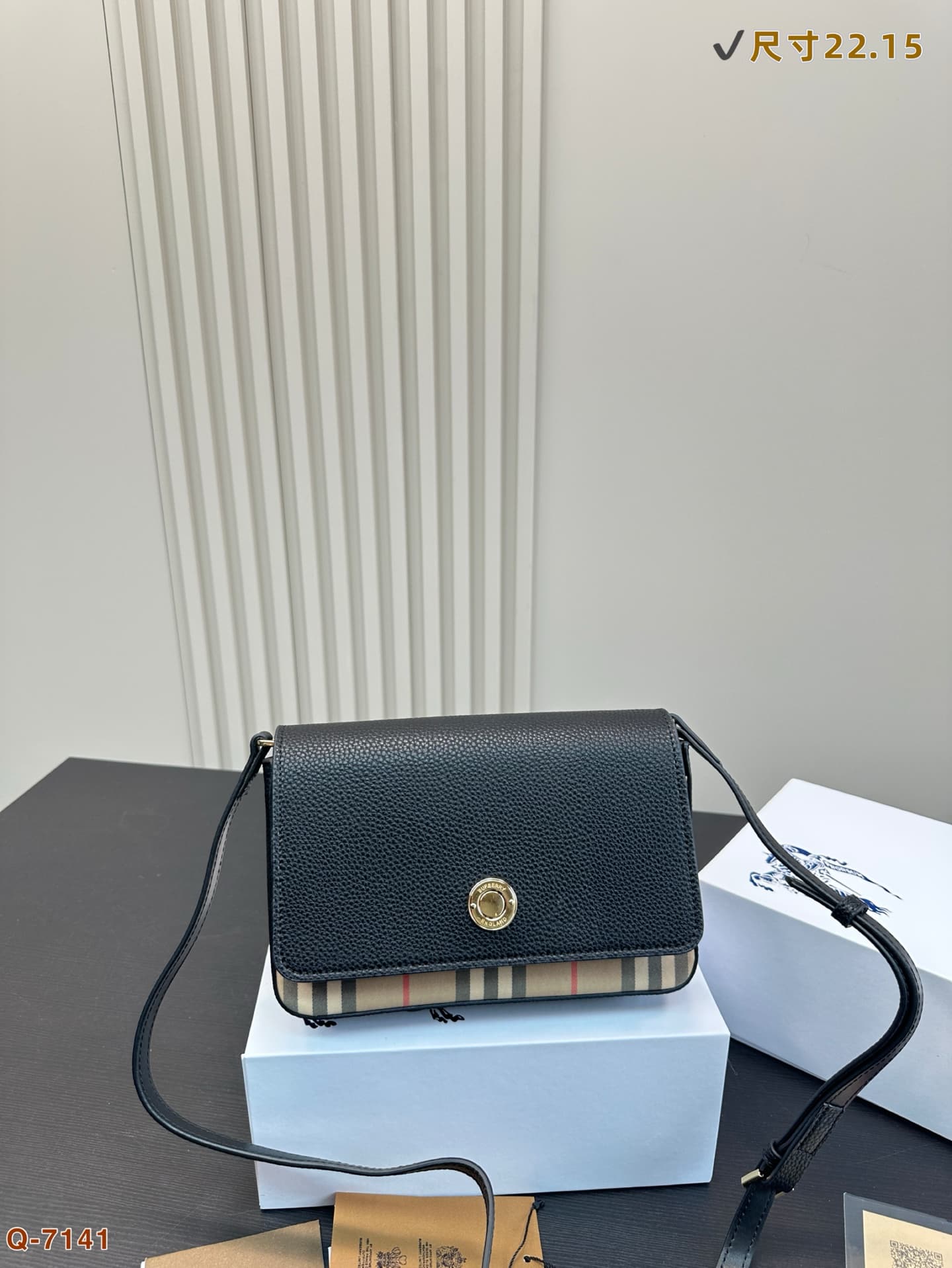 Burberry Hampshire Bag
