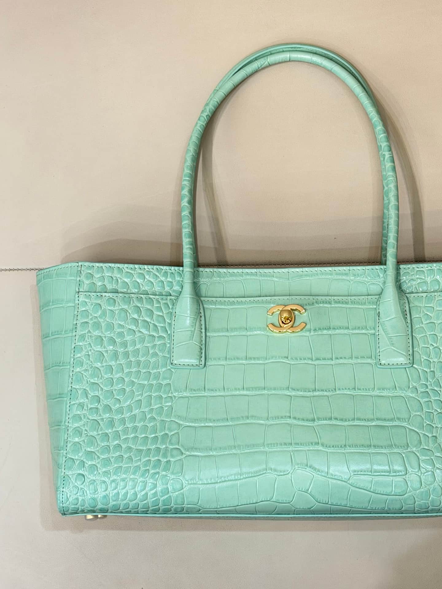 Chanel Small Shopping Bag Crocodile Embossed Calfskin & Gold-Tone Metal Green AS6243 TOP