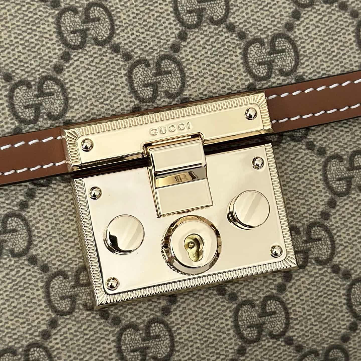 Gucci Padlock small top handle bag Beige and dark brown GG Monogram ‎838999 High