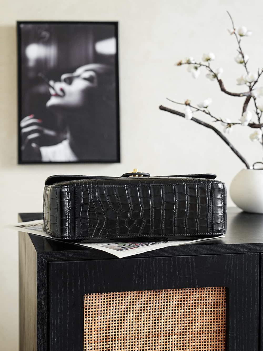 Chanel Maxi Flapbag Crocodile Embossed Calfskin& Gold-Tone Metal Black AS6231 A