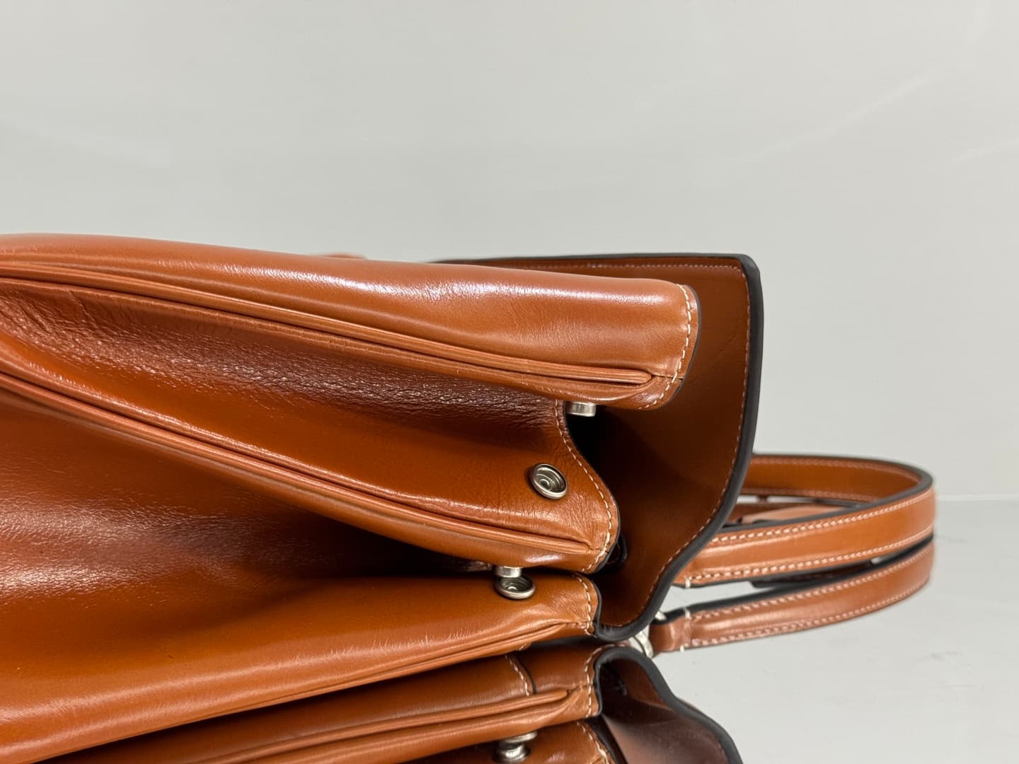 Balenciaga Rodeo Medium Bag in Tan Leather With Silver-Tone Metal TOP