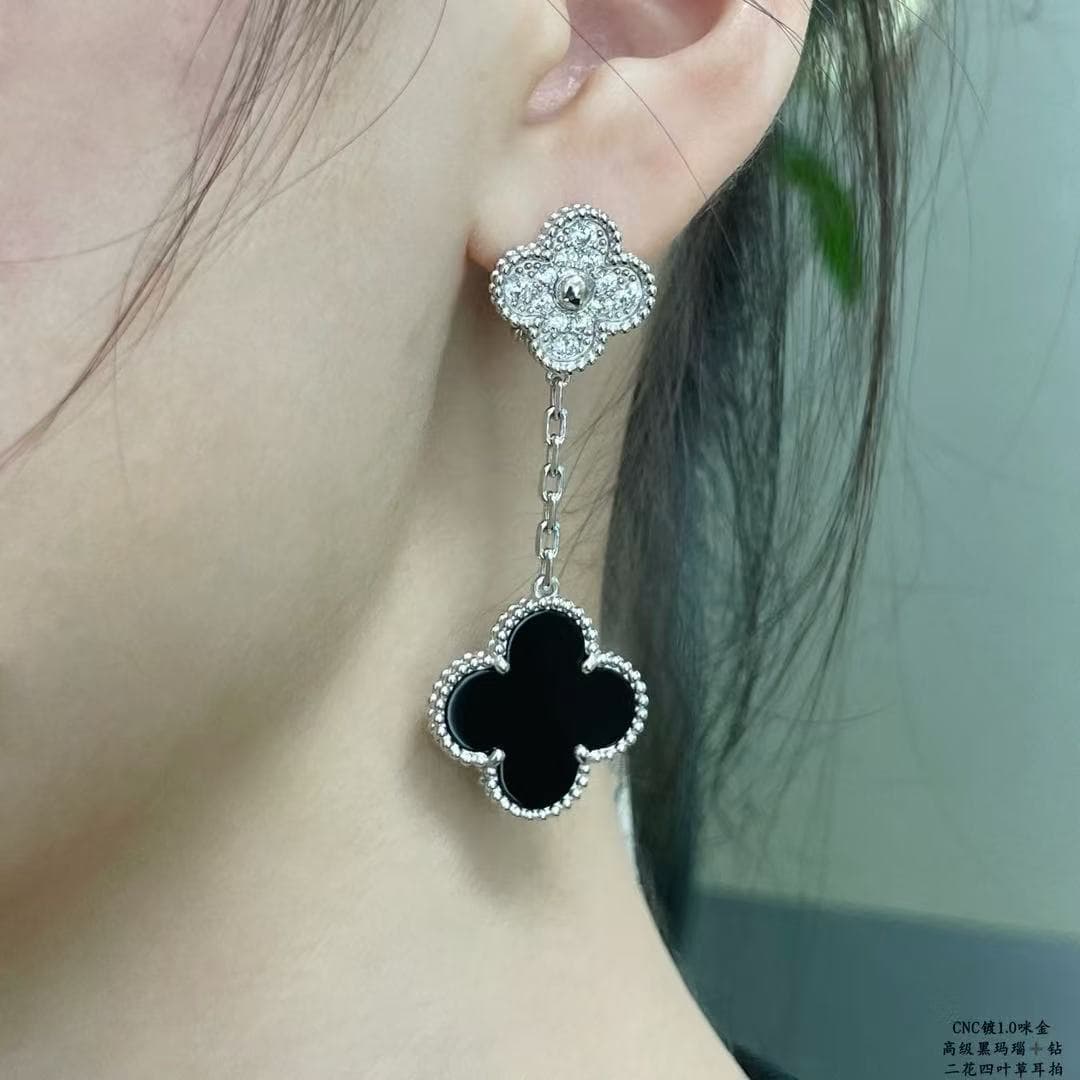 Van Cleef & Arpels Magic Alhambra Earrings High-end version V gold plating