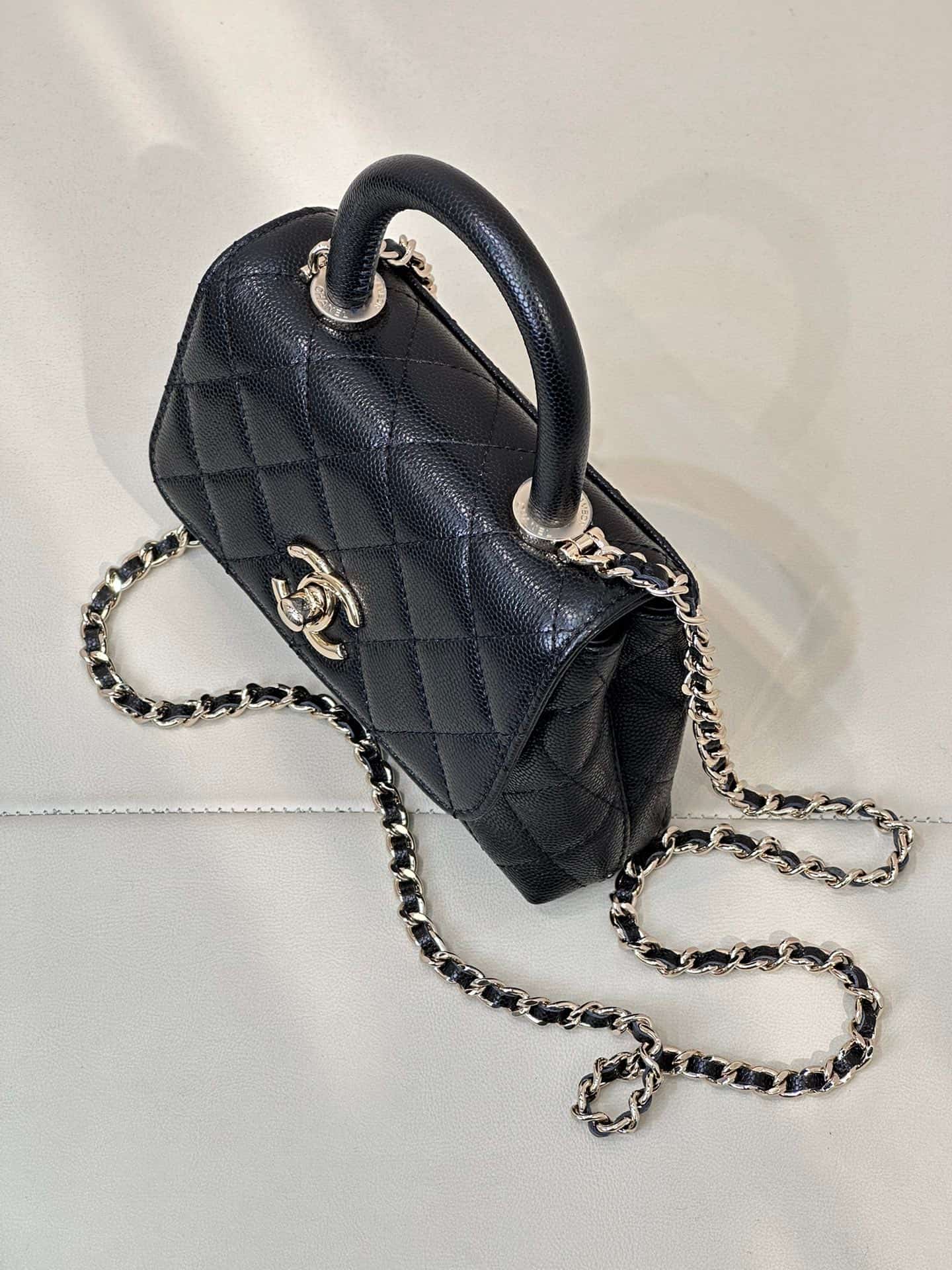 Chanel Clutch with chain Grained Calfskin & Gold-Tone Metal Black AP4244 TOP