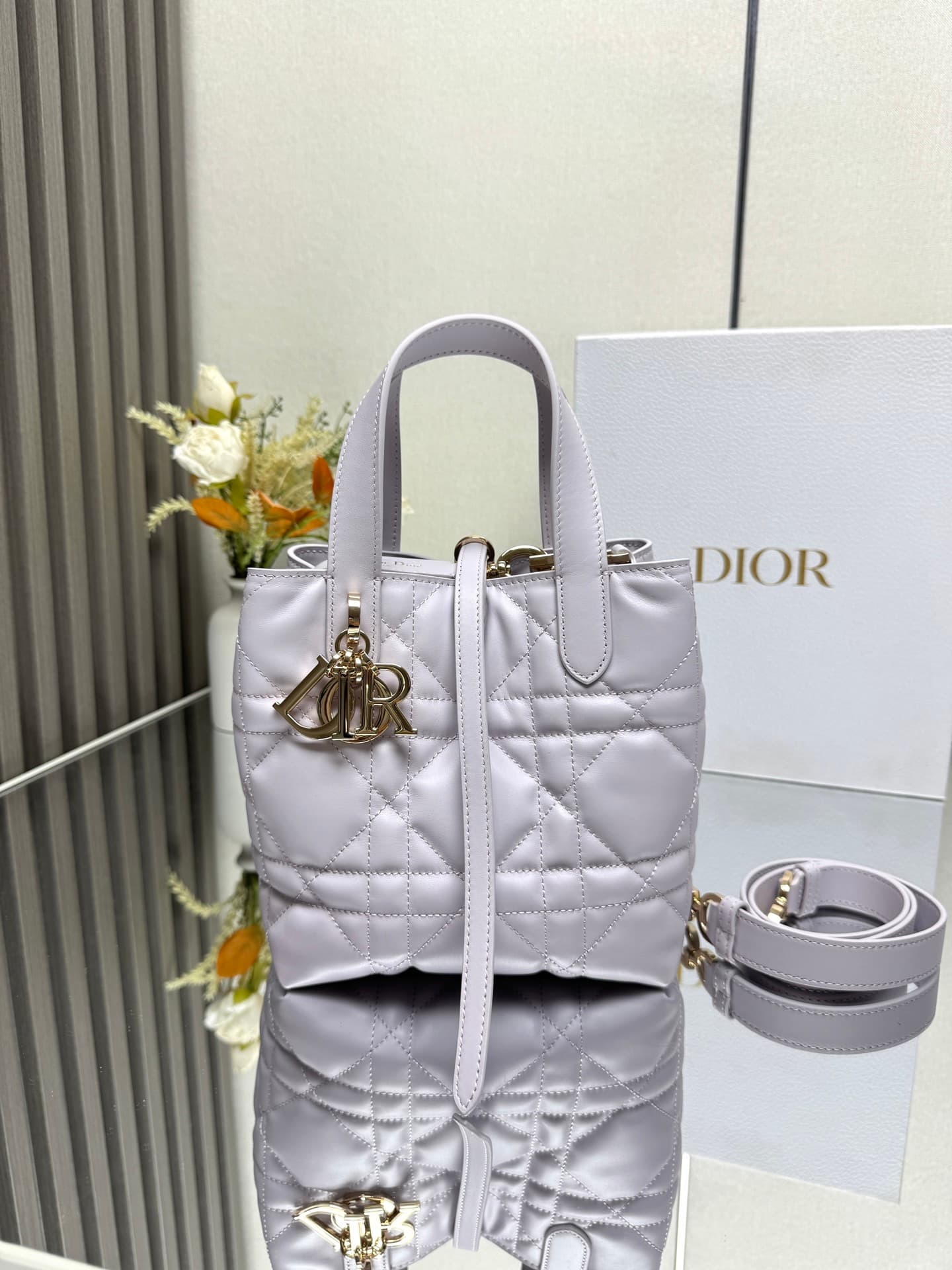 Small Dior Toujours Vertical Tote Bag Lilas lilac Macrocannage Calfskin M2835 High