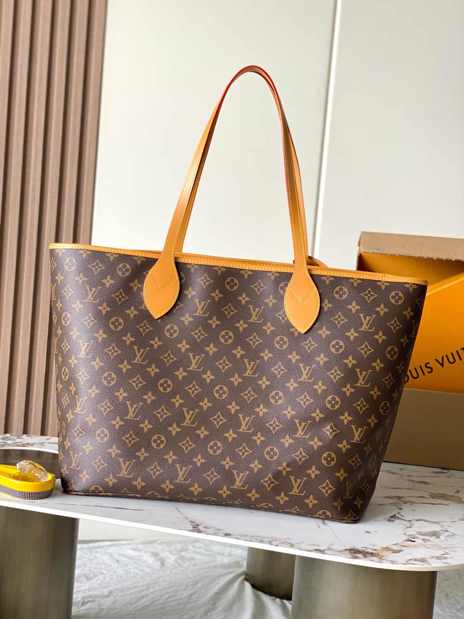 Louis Vuitton Nevereverfull Cargo Monogram Archive coated canvas M2A617 TOP