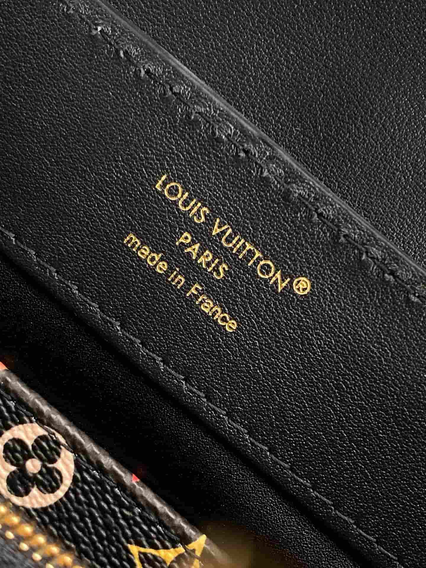 Louis Vuitton x TM Capucines Mini Black Cowhide leather M27637 TOP