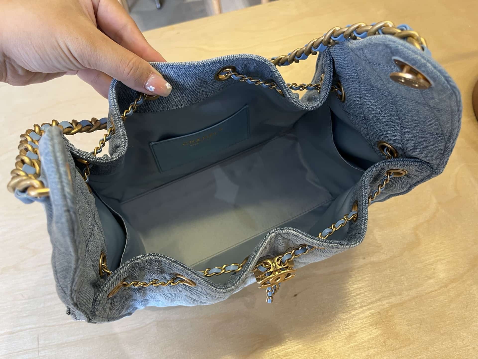 Chanel 25 Small Hobo handbag AS5293 Denim & Gold-tone Metal Blue A