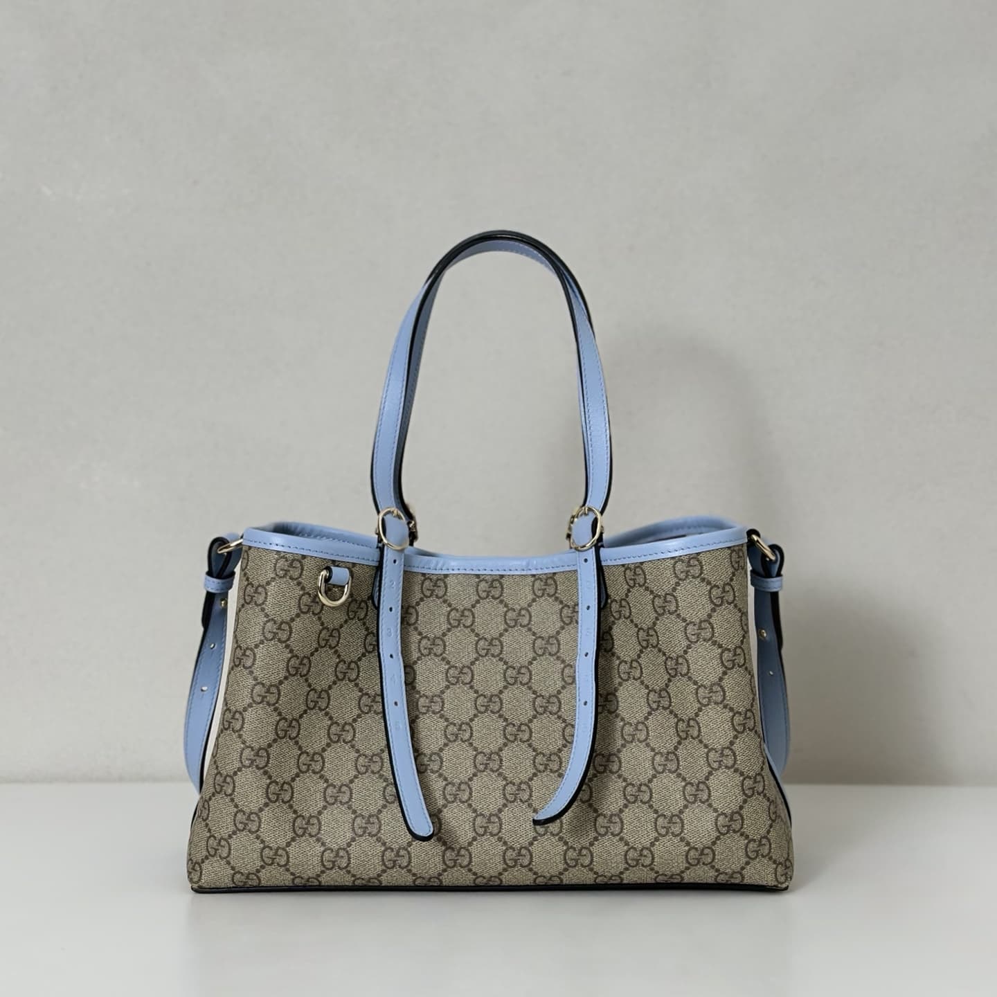 Gucci GG Emblem medium tote bag 815214 High
