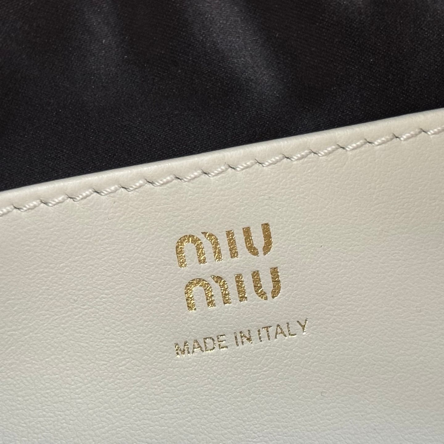 Miu Miu Chalk White Beau Leather Bag 5BB192 High