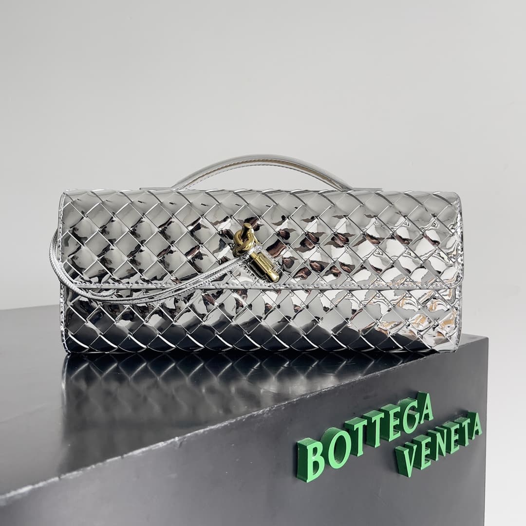 BV Long Clutch Andiamo With Handle Lambskin TOP