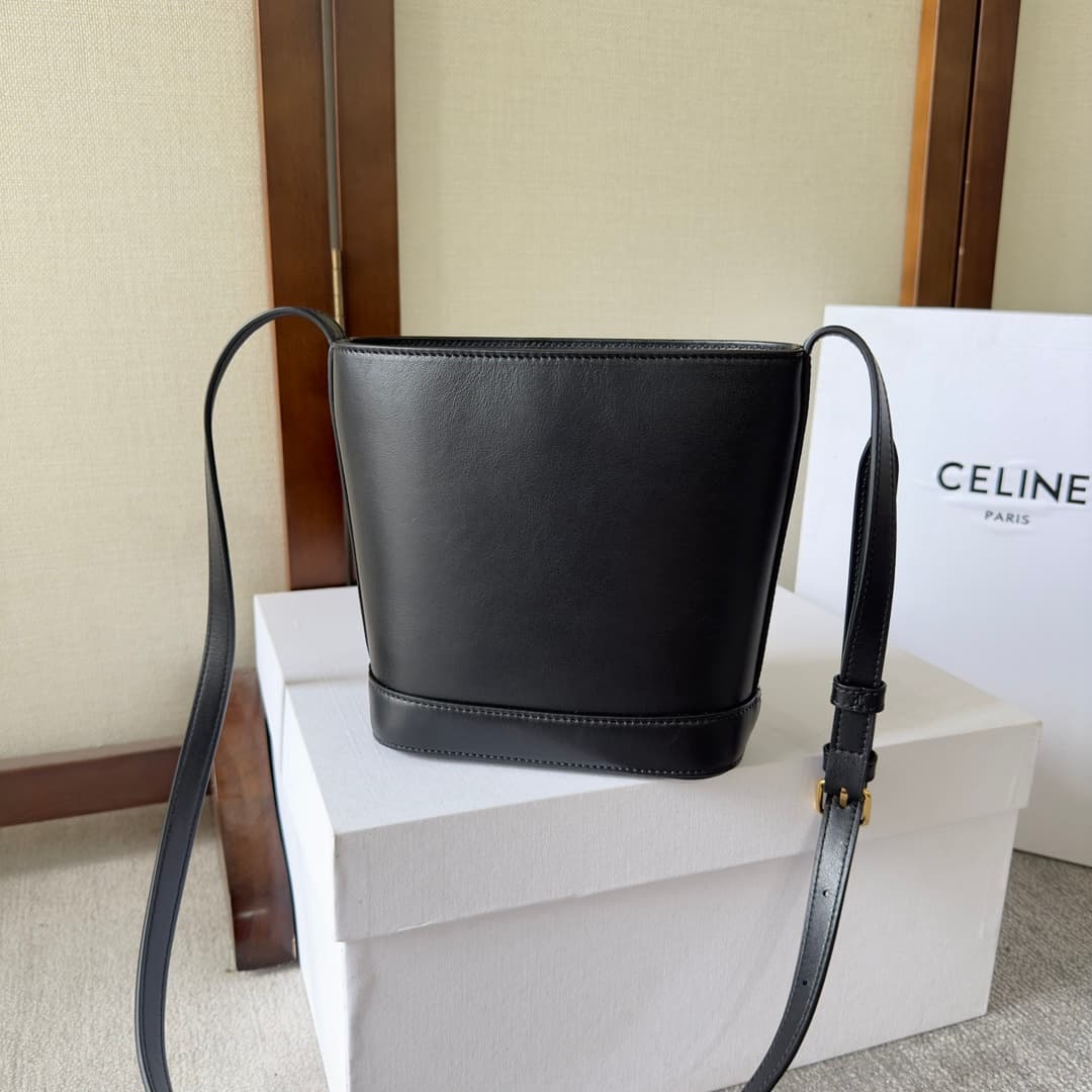 CELINE Small Bucket Bag in Black Smooth Calfskin Leather High