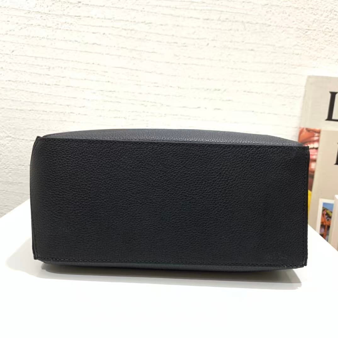 Small Puzzle bag in grained calfskin Black Gold-Metal High