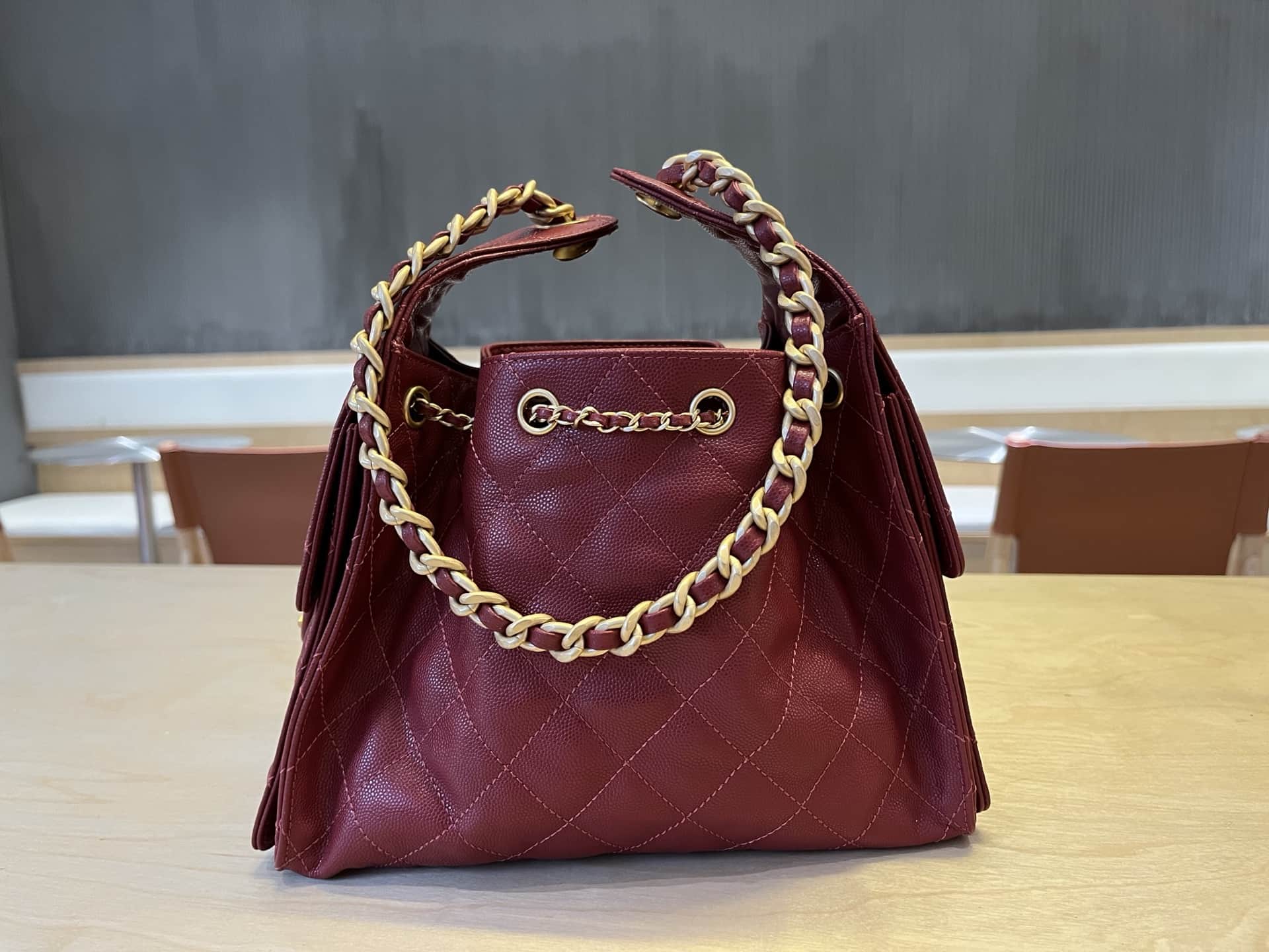 Chanel 25 Small Hobo handbag AS5293 Grained Calfskin & Gold-tone Metal Burgundy A