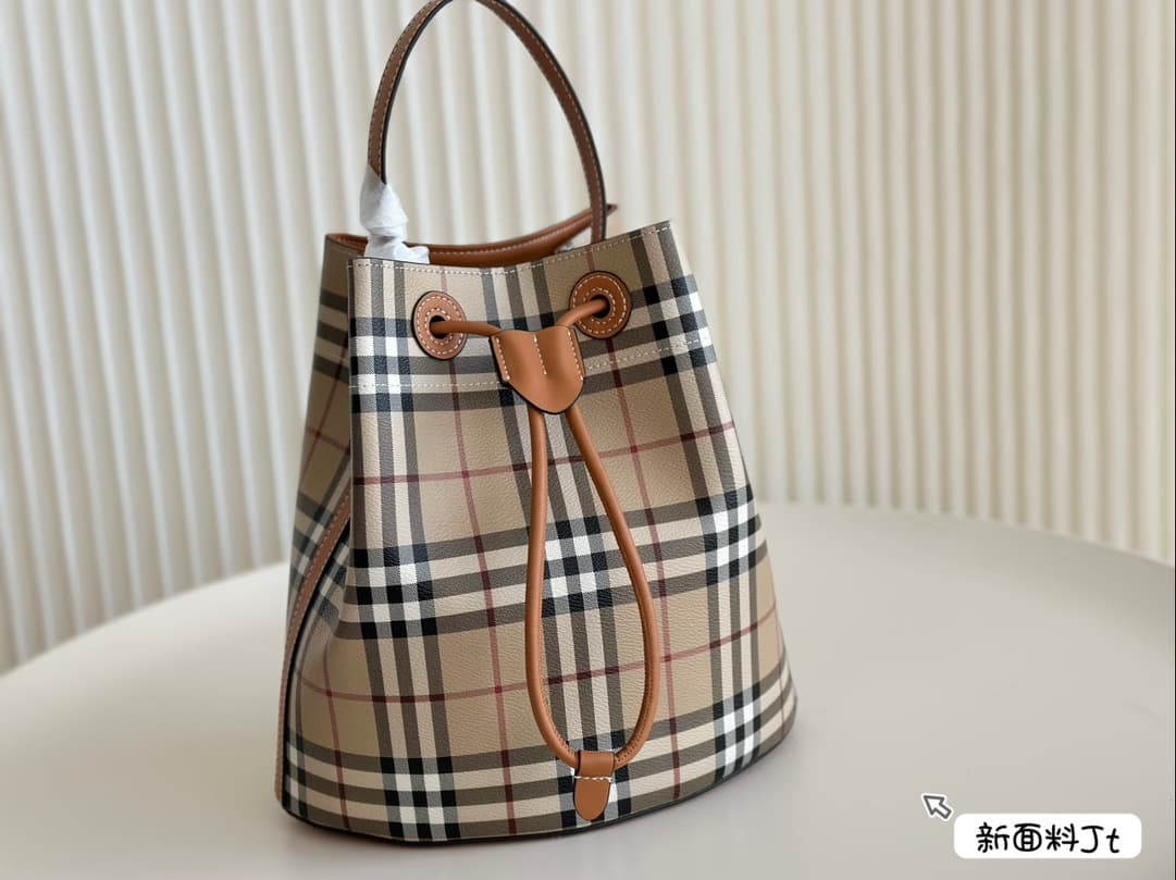 Burberry Mini/Small Bucket Bag Archive beige & briar brown/Archive beige & military