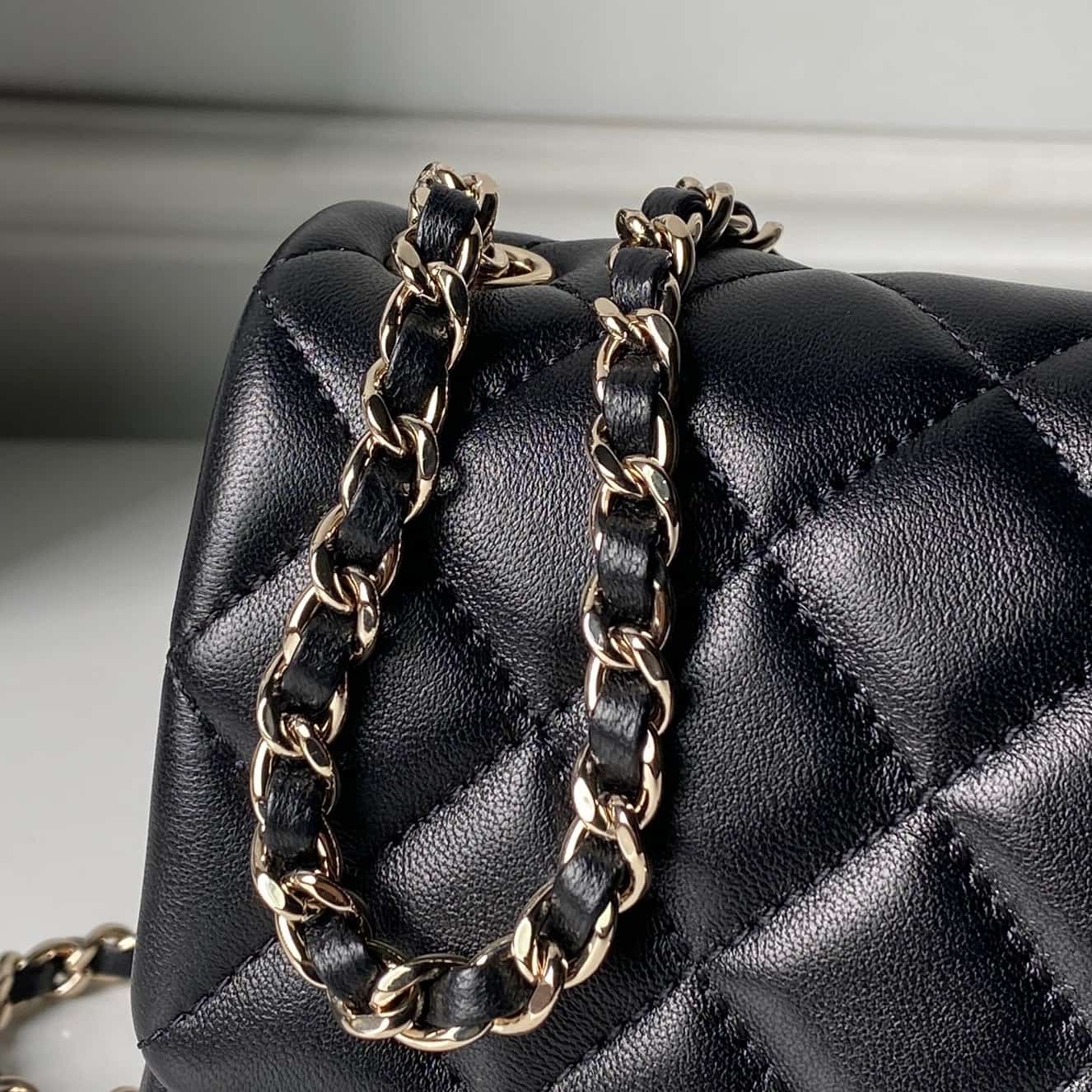 Chanel Classic Flap Bag Lambskin & Gold-Tone Metal AS5759 Black A