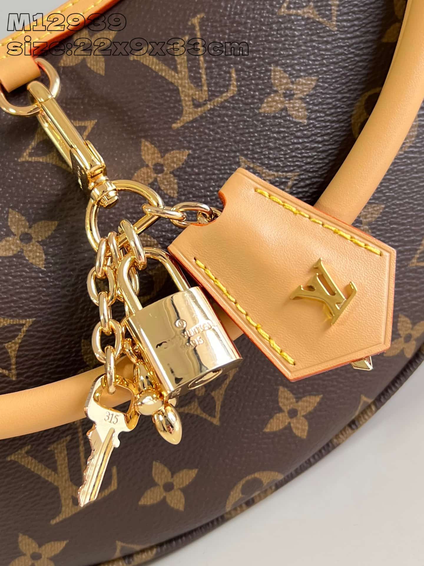 Louis Vuitton Looping Handbag Monogram coated canvas M12939 High