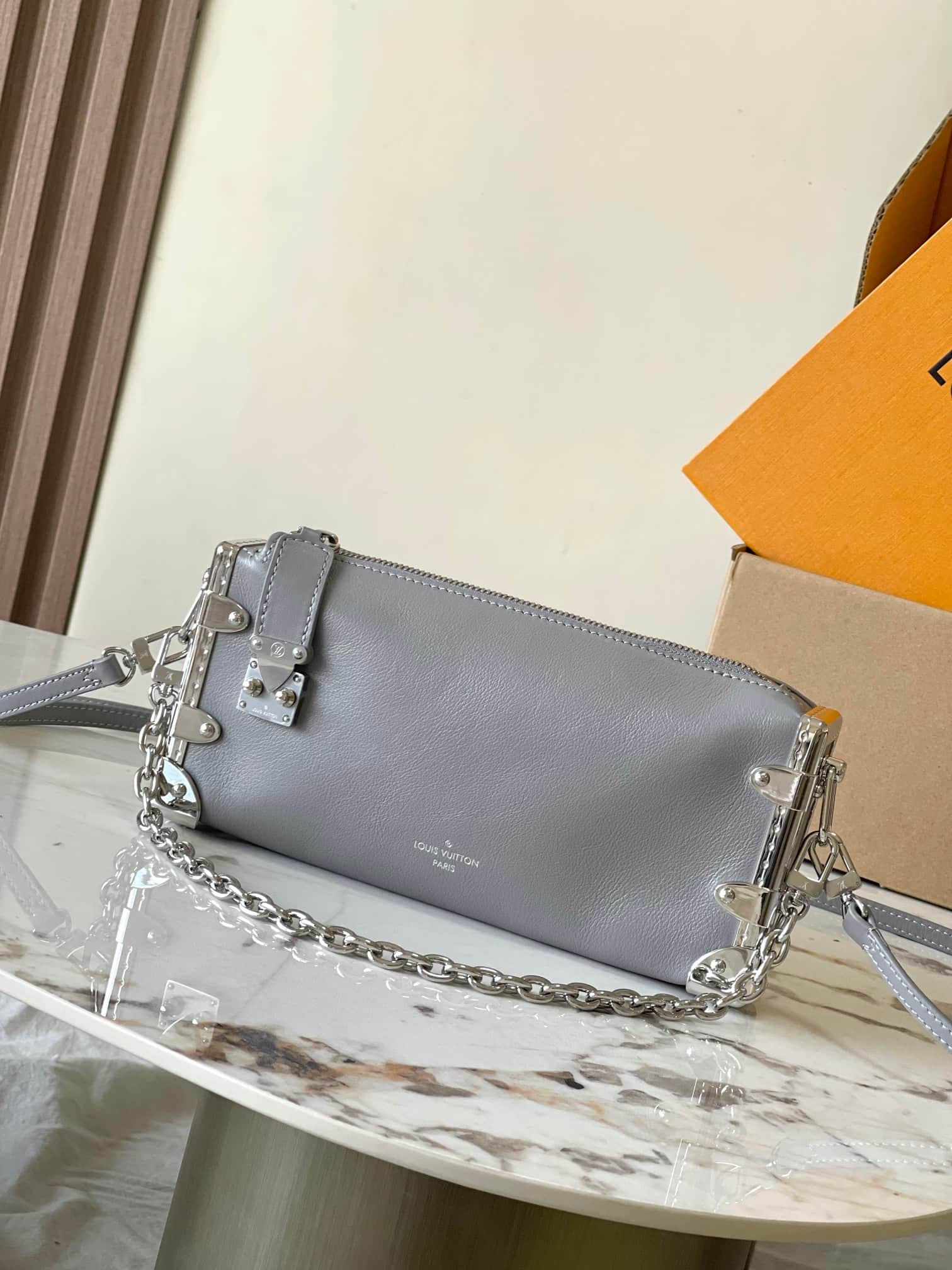 Louis Vuitton Slim Trunk Calf leather M12596 Top