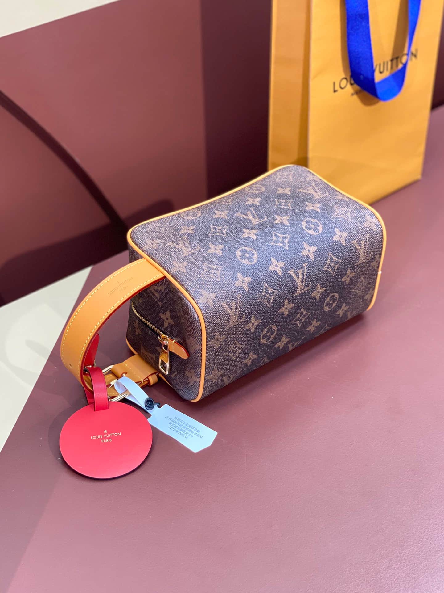Louis Vuitton Locker Dopp Kit Monogram Dust coated canvas M83112 High