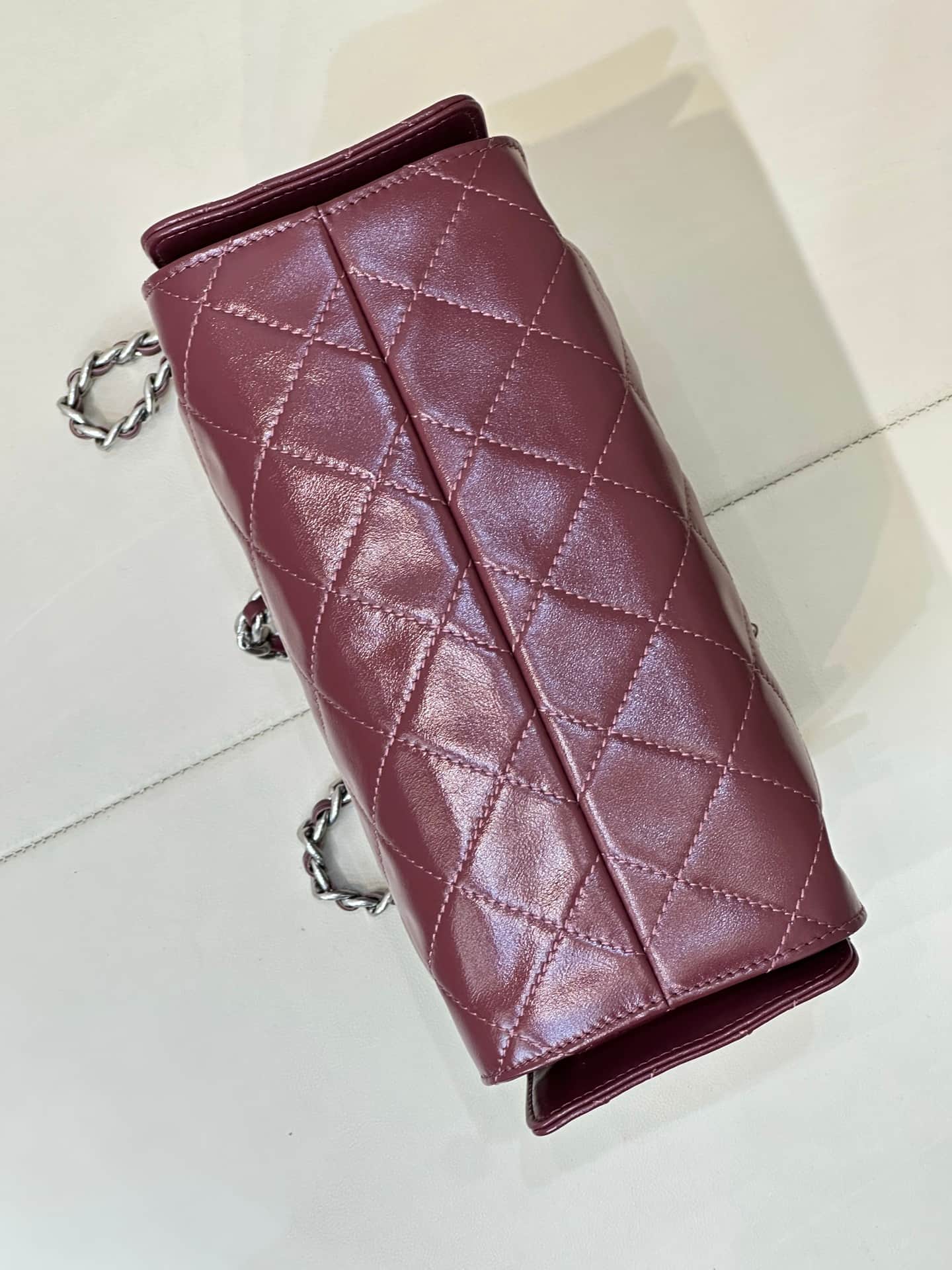 CHANEL 25 Mini Handbag AS5631 Shiny Calfskin & Silver-tone Metal Burgundy TOP