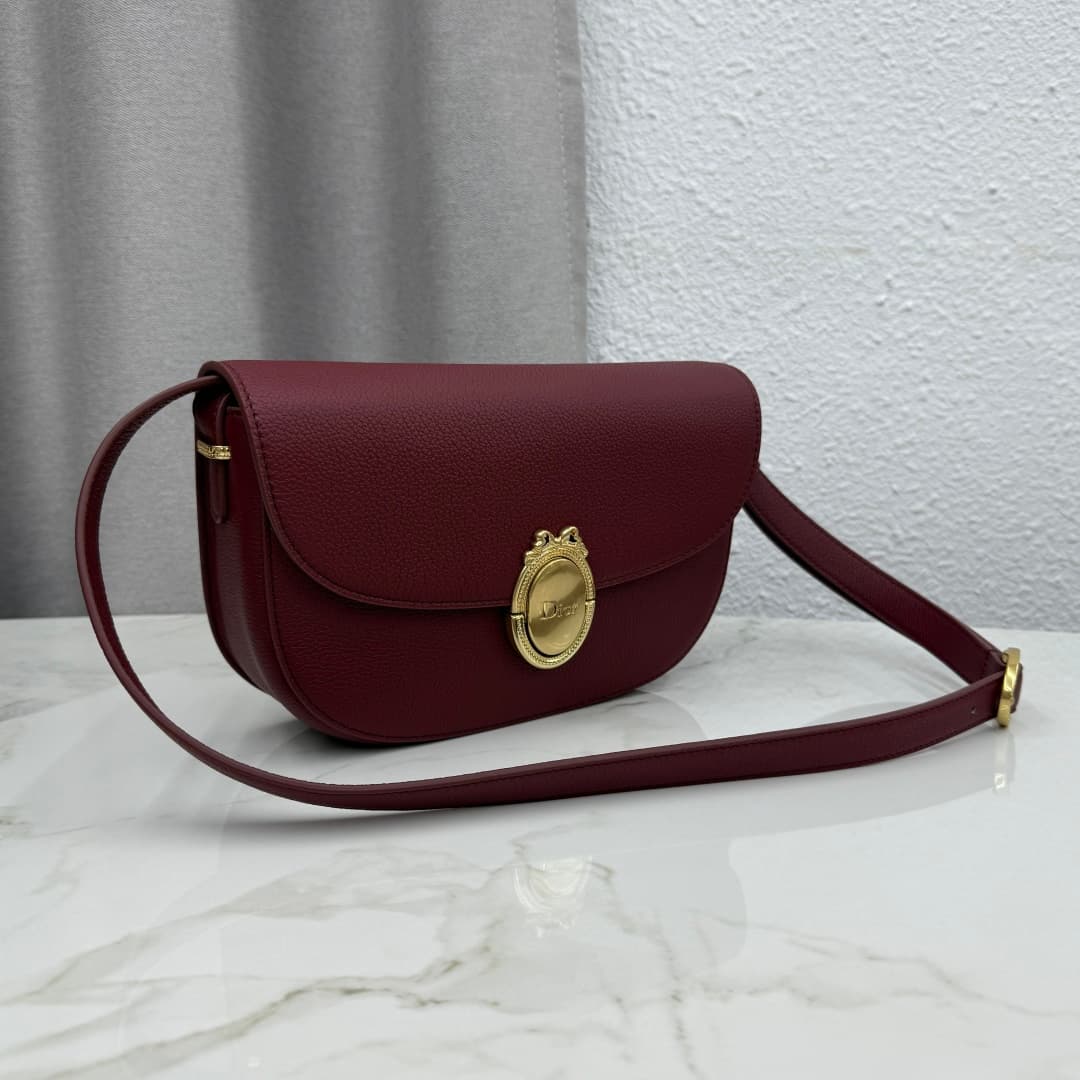 Dior Médaillon Flap Bag Claret Grained Calfskin M3920 High