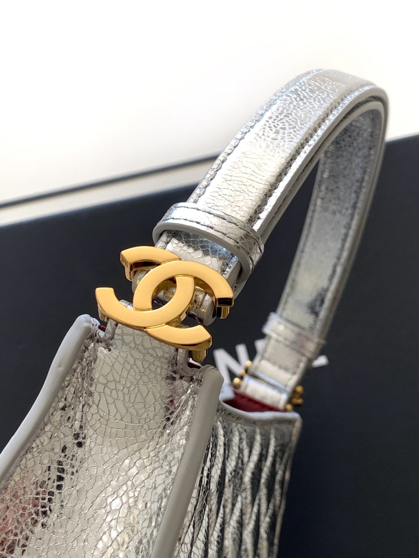 Chanel evening bag AS6045 lambskin & gold-tone metal silver high